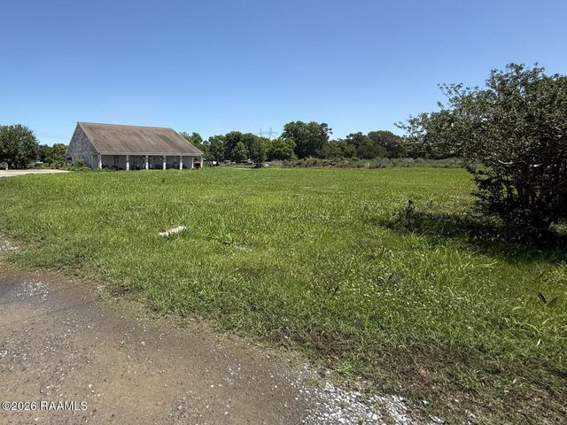 2697 Noel Road, Church Point, LA 70525