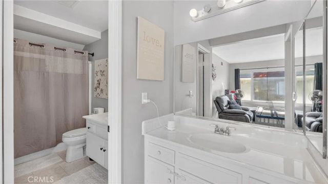 1913 W Wakeham, Santa Ana, CA 92704