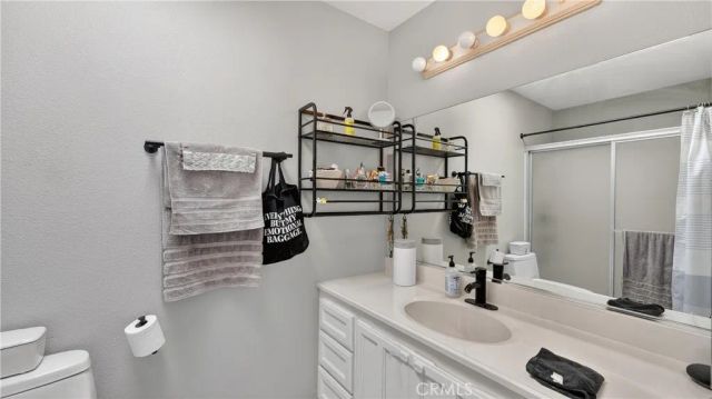 1913 W Wakeham, Santa Ana, CA 92704