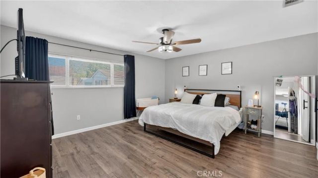 1913 W Wakeham, Santa Ana, CA 92704