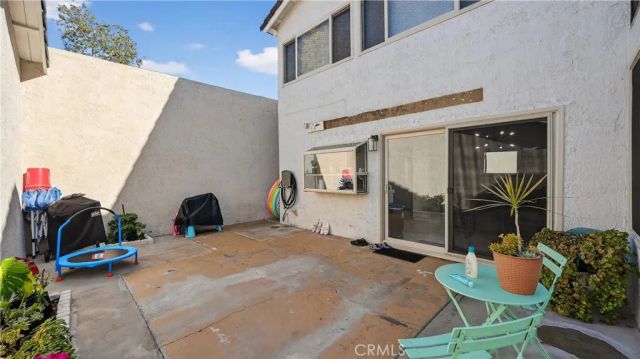 1913 W Wakeham, Santa Ana, CA 92704