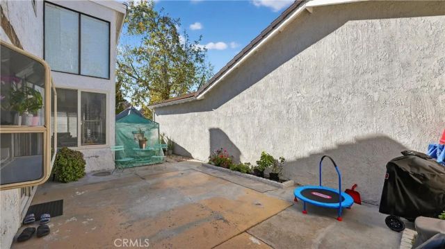 1913 W Wakeham, Santa Ana, CA 92704