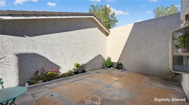 1913 W Wakeham, Santa Ana, CA 92704