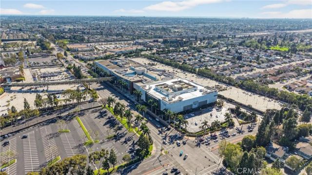 1913 W Wakeham, Santa Ana, CA 92704