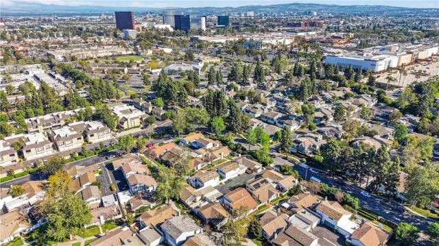 1913 W Wakeham, Santa Ana, CA 92704