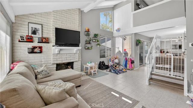 1913 W Wakeham, Santa Ana, CA 92704