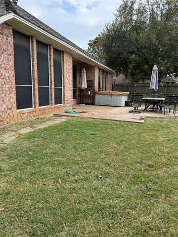 6404 Parkside Drive, Arlington, TX 76001