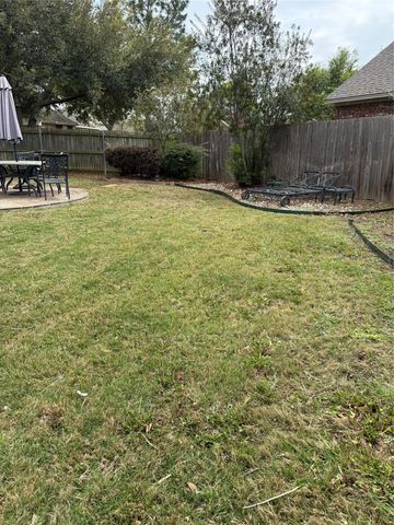 6404 Parkside Drive, Arlington, TX 76001