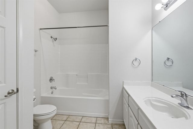 6404 Parkside Drive, Arlington, TX 76001