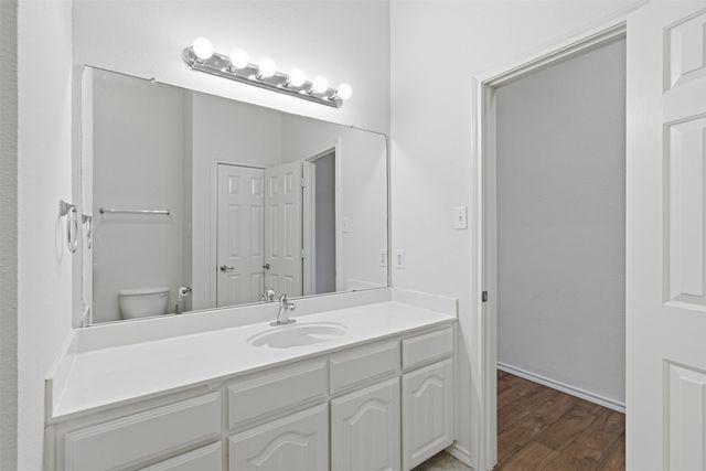 6404 Parkside Drive, Arlington, TX 76001