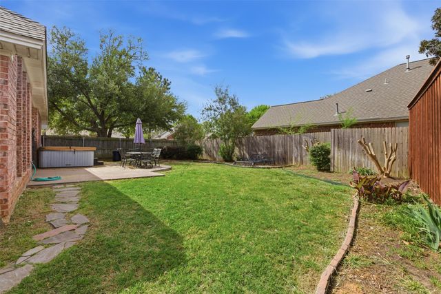6404 Parkside Drive, Arlington, TX 76001