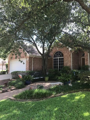 6404 Parkside Drive, Arlington, TX 76001