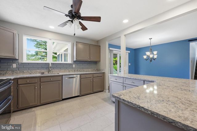 2702 RAINBOW DR, Westminster, MD 21157