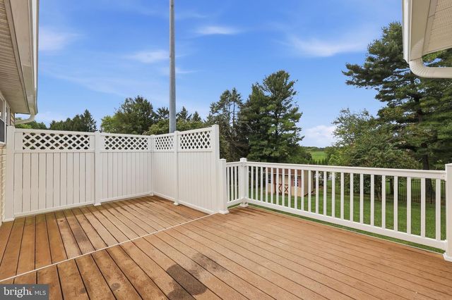 2702 RAINBOW DR, Westminster, MD 21157