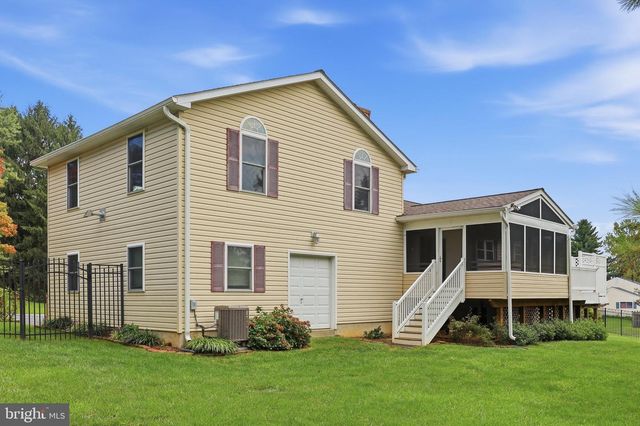 2702 RAINBOW DR, Westminster, MD 21157