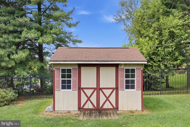 2702 RAINBOW DR, Westminster, MD 21157