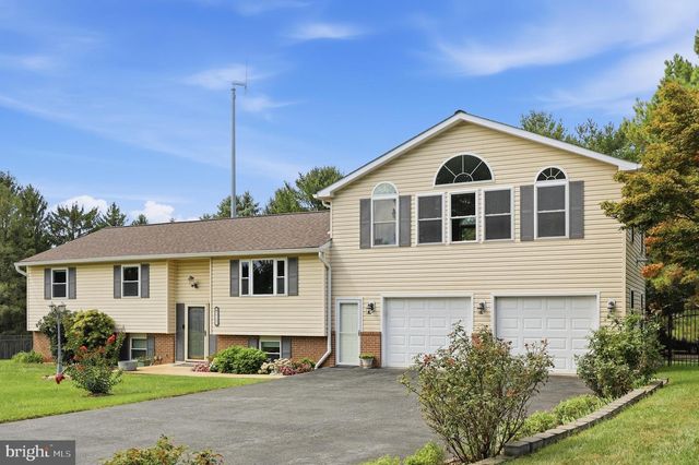 2702 RAINBOW DR, Westminster, MD 21157
