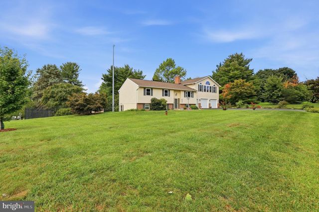 2702 RAINBOW DR, Westminster, MD 21157