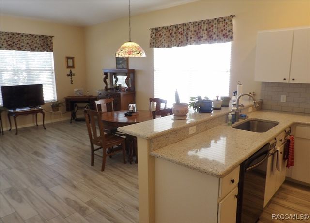 4614 N Crestline Drive, Beverly Hills, FL 34465
