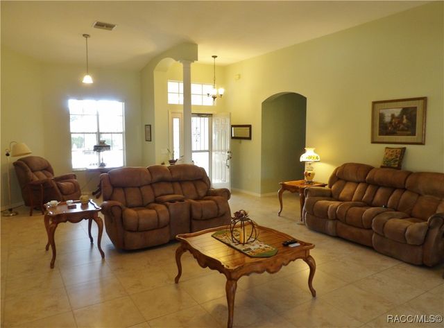 4614 N Crestline Drive, Beverly Hills, FL 34465