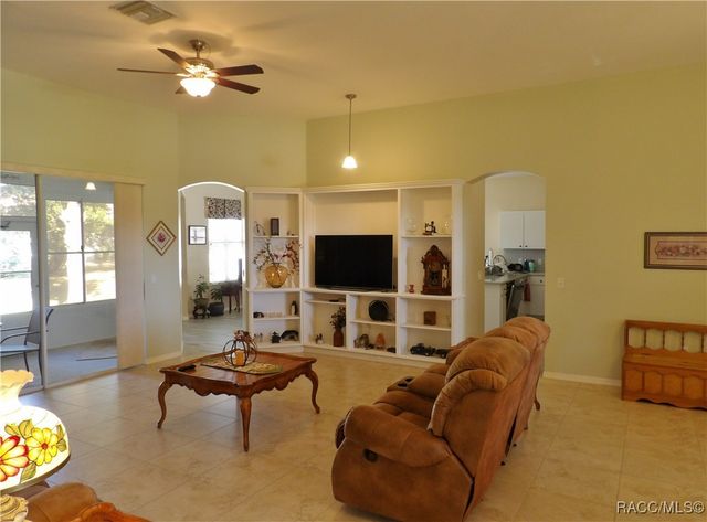 4614 N Crestline Drive, Beverly Hills, FL 34465