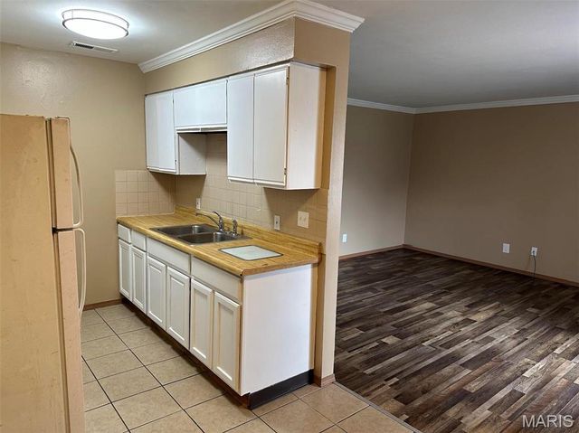101 W 5th Street 2, Cahokia, IL 62206