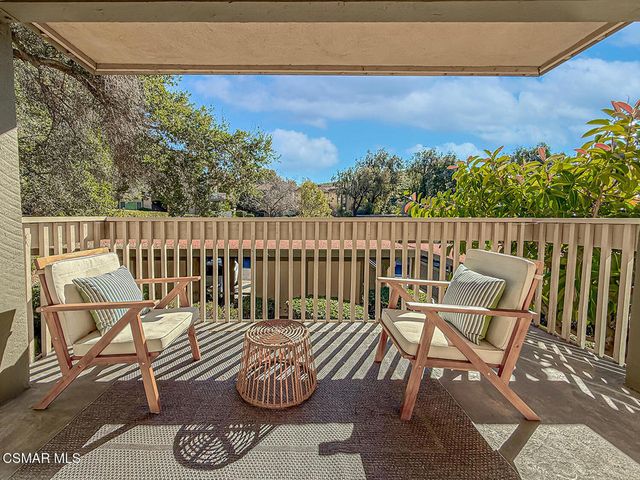 291 Sequoia Court 25, Thousand Oaks, CA 91360