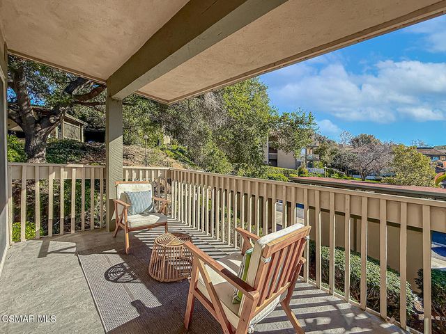 291 Sequoia Court 25, Thousand Oaks, CA 91360