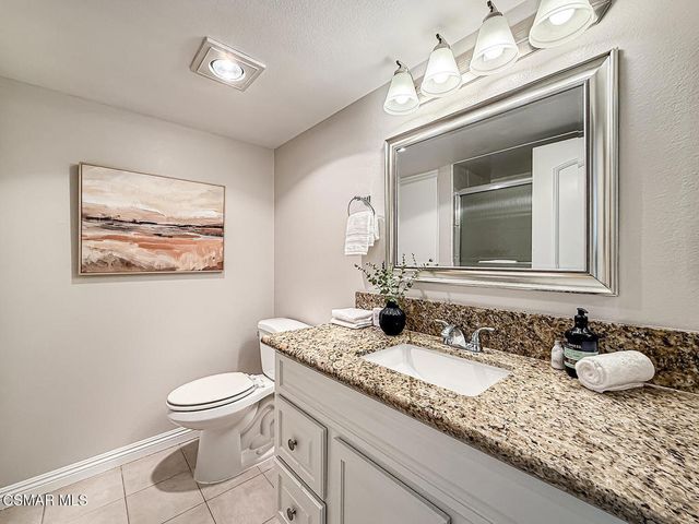 291 Sequoia Court 25, Thousand Oaks, CA 91360