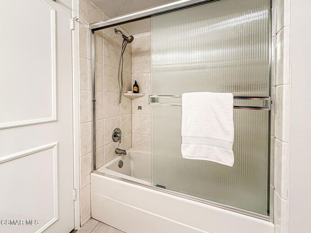 291 Sequoia Court 25, Thousand Oaks, CA 91360