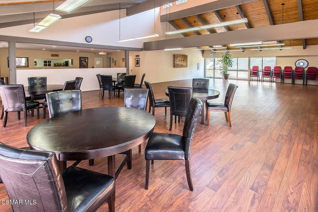 291 Sequoia Court 25, Thousand Oaks, CA 91360