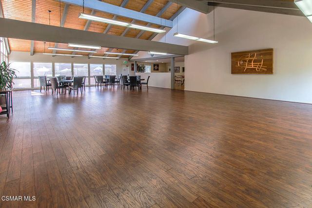 291 Sequoia Court 25, Thousand Oaks, CA 91360