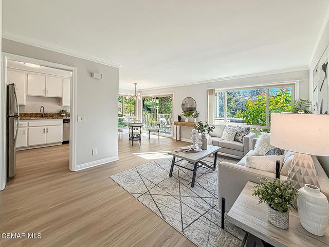 291 Sequoia Court 25, Thousand Oaks, CA 91360