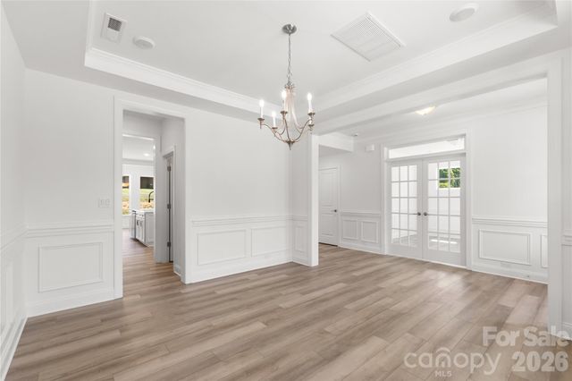 5944 Bakers Point, Hickory, NC 28602