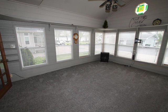 312 Knobes AVENUE, Twin Lakes, WI 53181