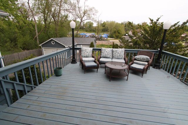 312 Knobes AVENUE, Twin Lakes, WI 53181