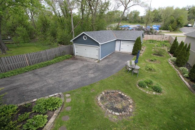 312 Knobes AVENUE, Twin Lakes, WI 53181