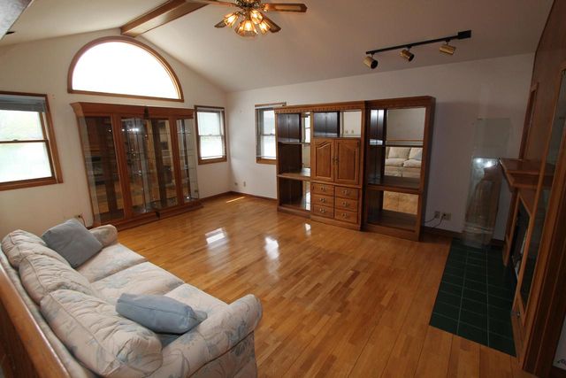 312 Knobes AVENUE, Twin Lakes, WI 53181