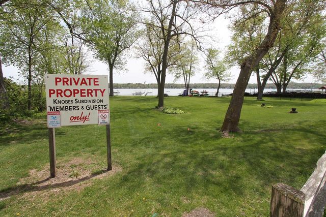 312 Knobes AVENUE, Twin Lakes, WI 53181