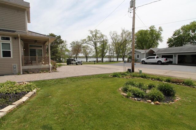 312 Knobes AVENUE, Twin Lakes, WI 53181
