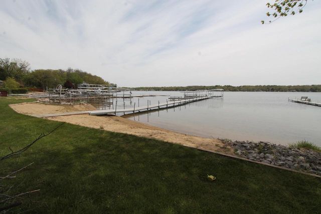 312 Knobes AVENUE, Twin Lakes, WI 53181