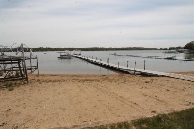 312 Knobes AVENUE, Twin Lakes, WI 53181