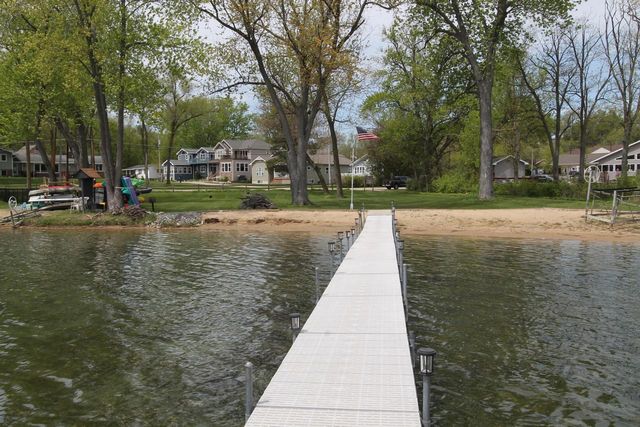 312 Knobes AVENUE, Twin Lakes, WI 53181