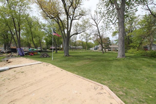 312 Knobes AVENUE, Twin Lakes, WI 53181