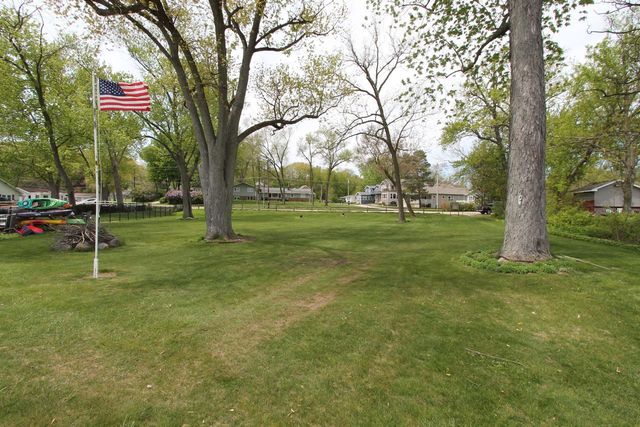 312 Knobes AVENUE, Twin Lakes, WI 53181