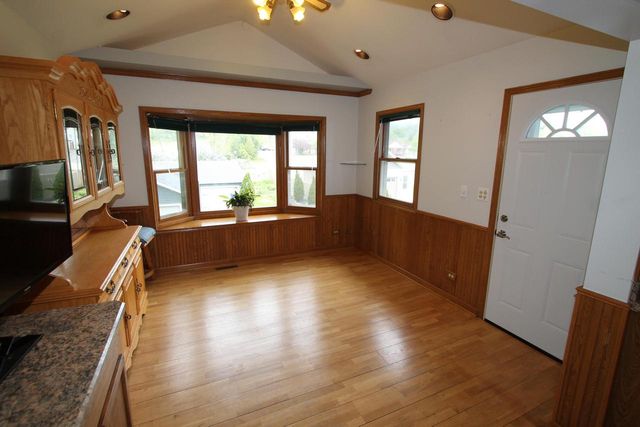 312 Knobes AVENUE, Twin Lakes, WI 53181