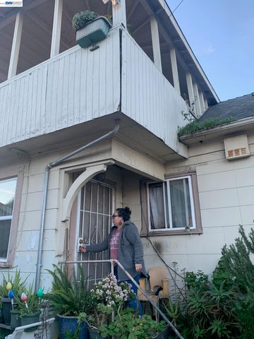 7333 Lockwood St, Oakland, CA 94621