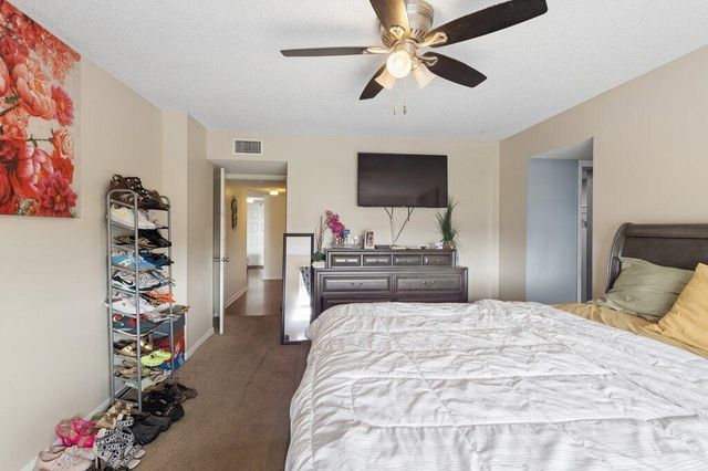 8030 Hampton Boulevard 404, North Lauderdale, FL 33068