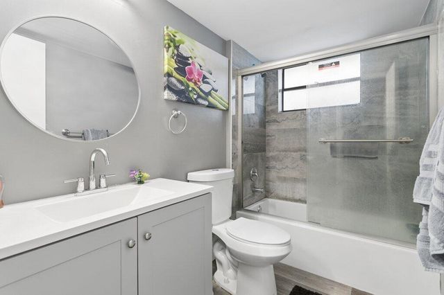 8030 Hampton Boulevard 404, North Lauderdale, FL 33068