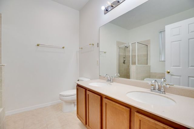 617 Carriage Lake Way, Vero Beach, FL 32968